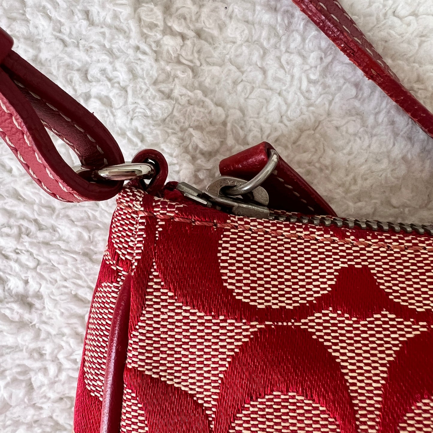 Coach Signature Demi Pochette in Red