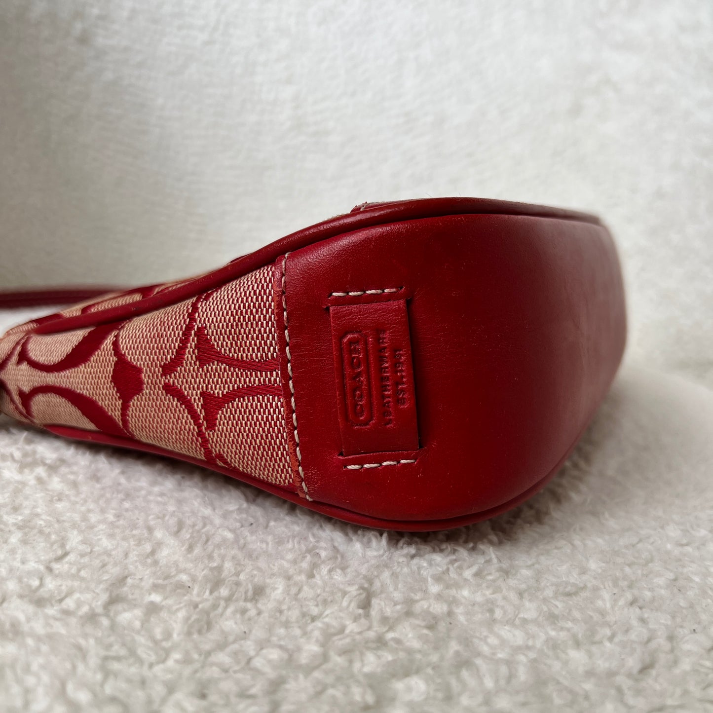 Coach Signature Demi Pochette in Red