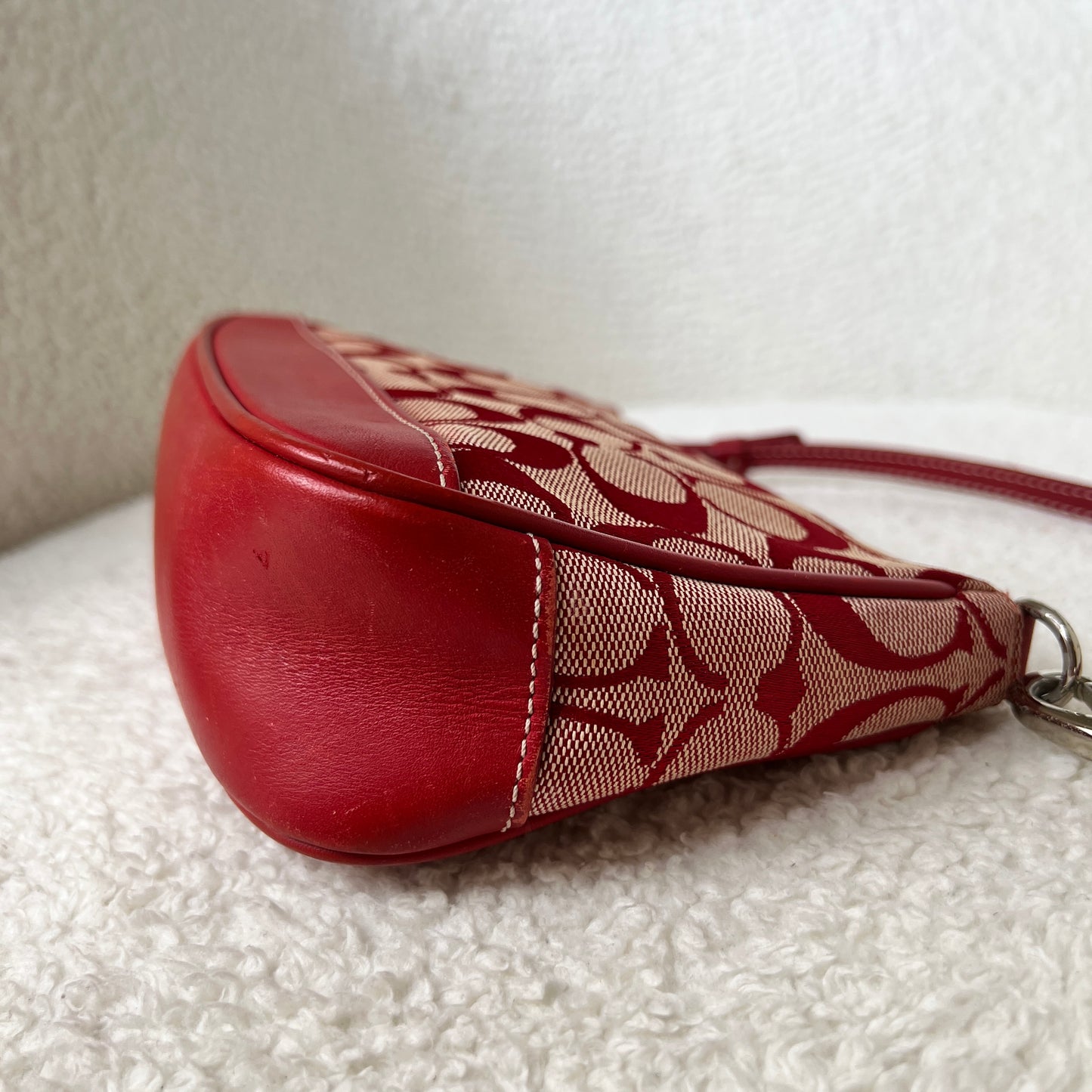 Coach Signature Demi Pochette in Red