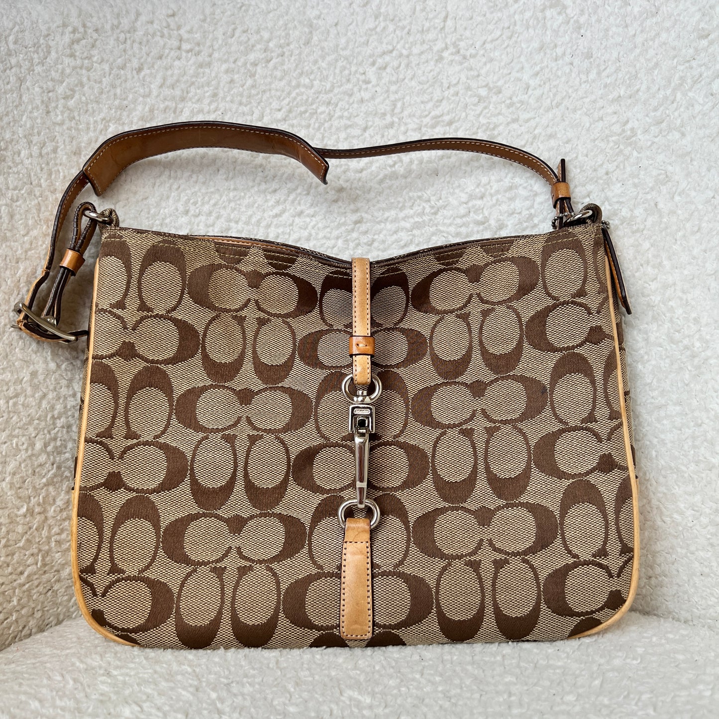 Coach Hamptons Signature Hobo Shoulder Bag