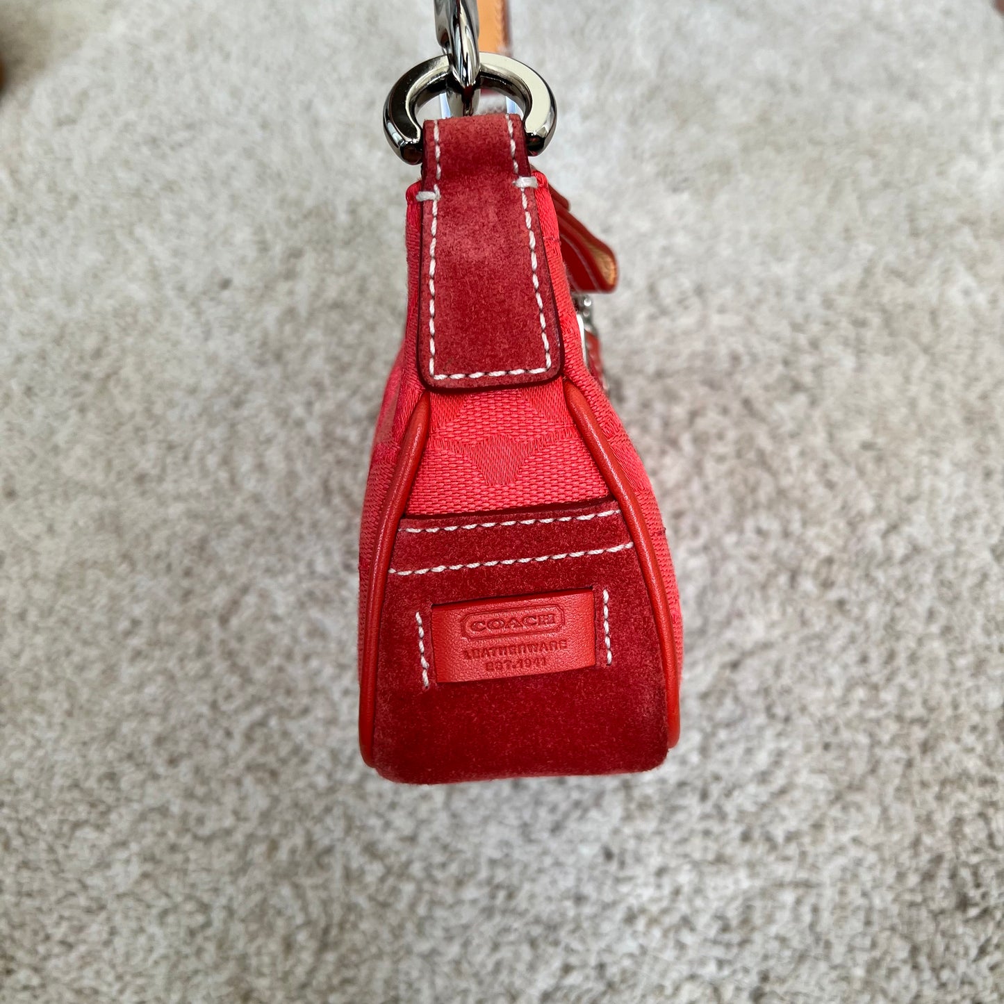 Coach Hamptons Signature Buckle Demi Red
